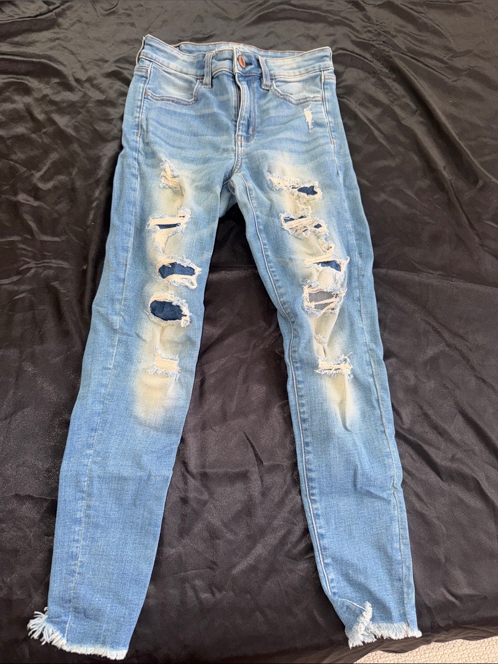 American Eagle Outfitters Light Blue Distressed High-Rise Skinny Jeans